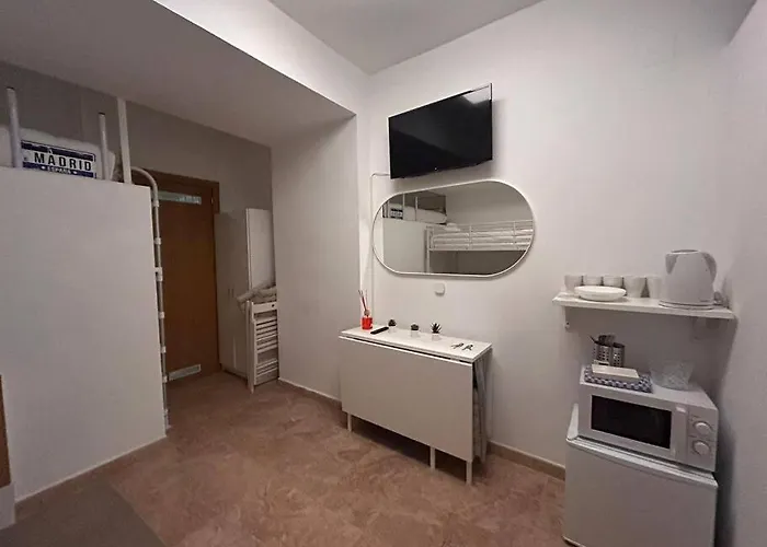 Cute Studio In Gran Via -Si1